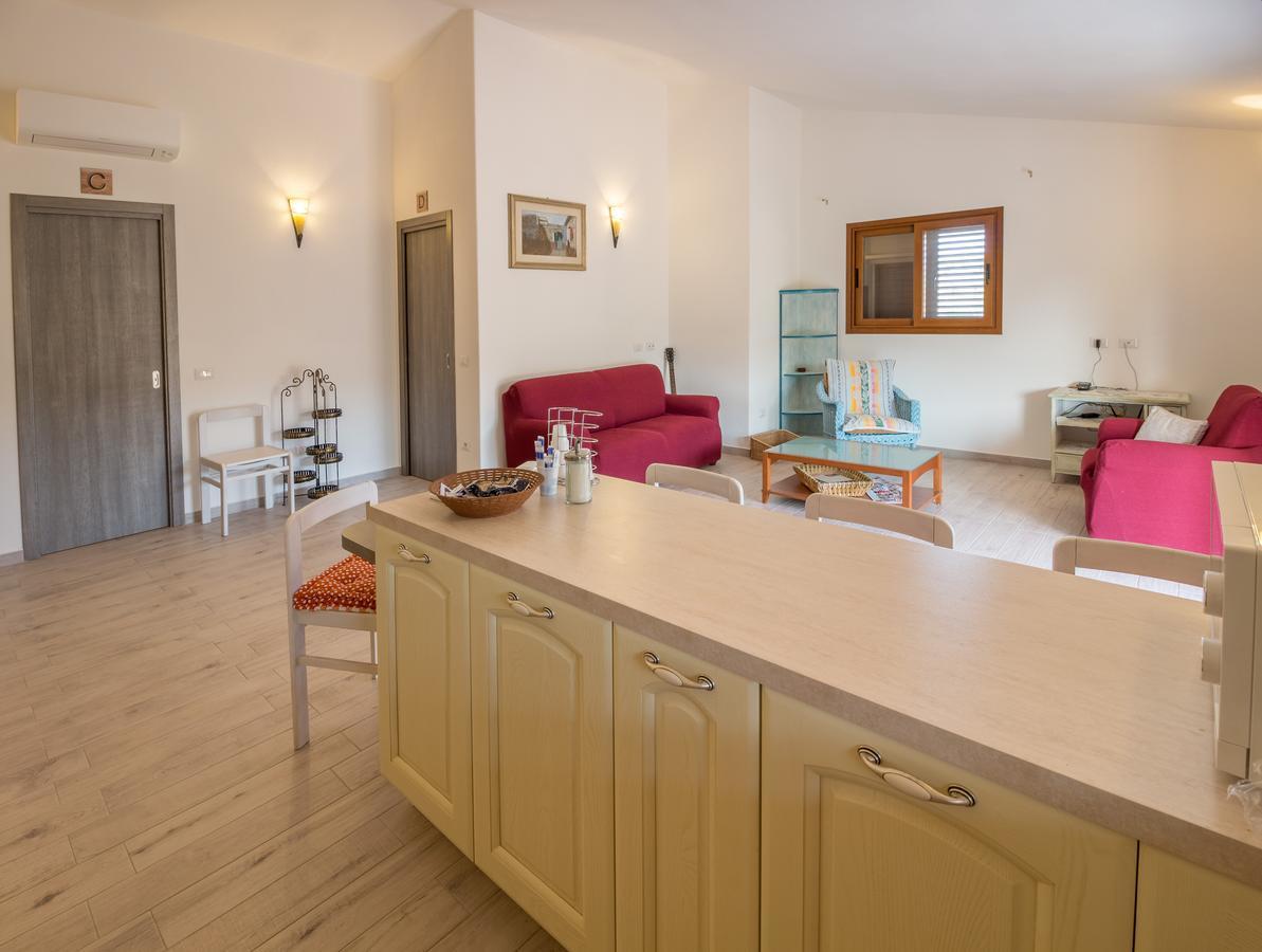 Molti Mari B&B Resort Olbia Exterior photo