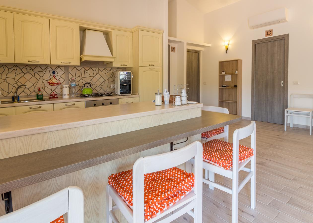 Molti Mari B&B Resort Olbia Exterior photo